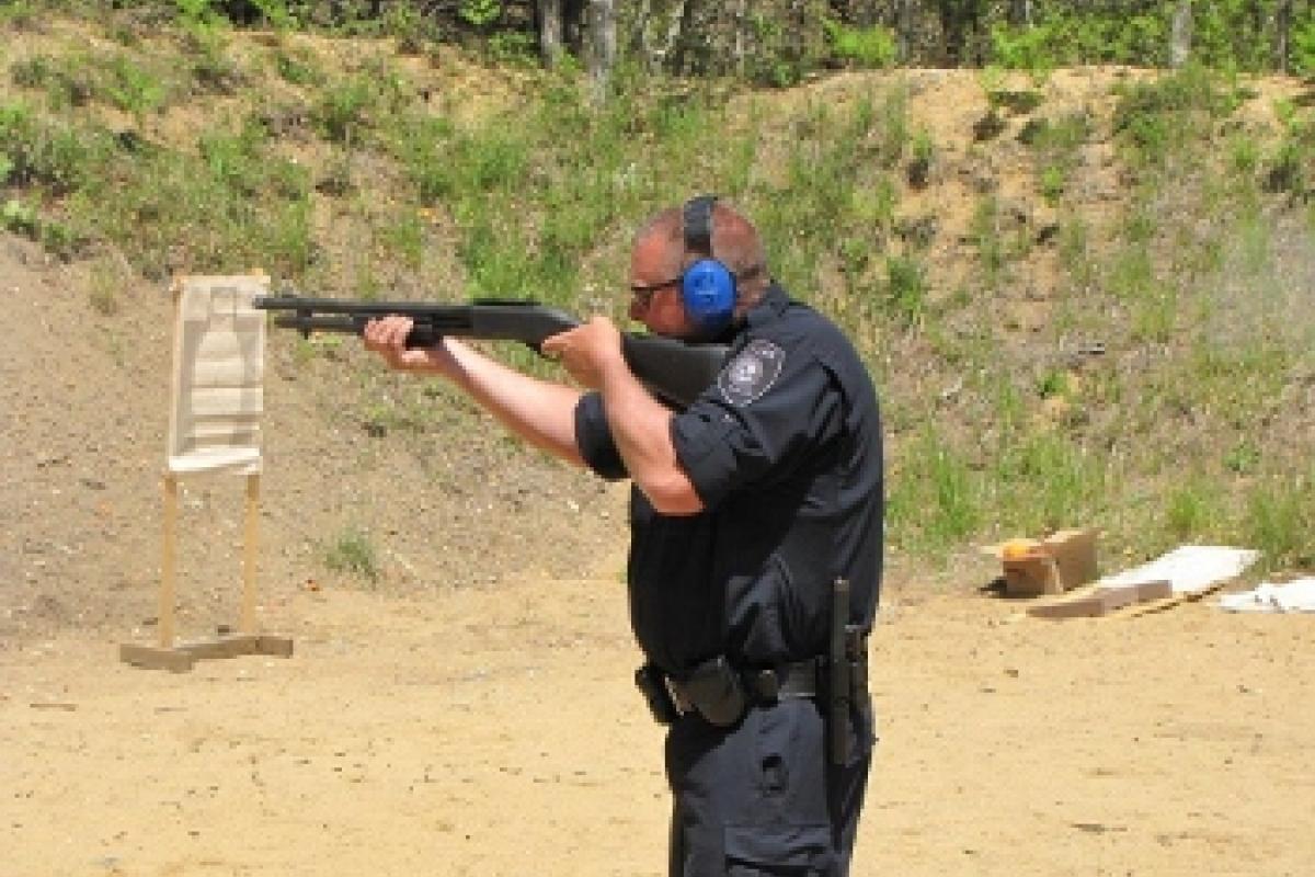 Police officers at the range 9