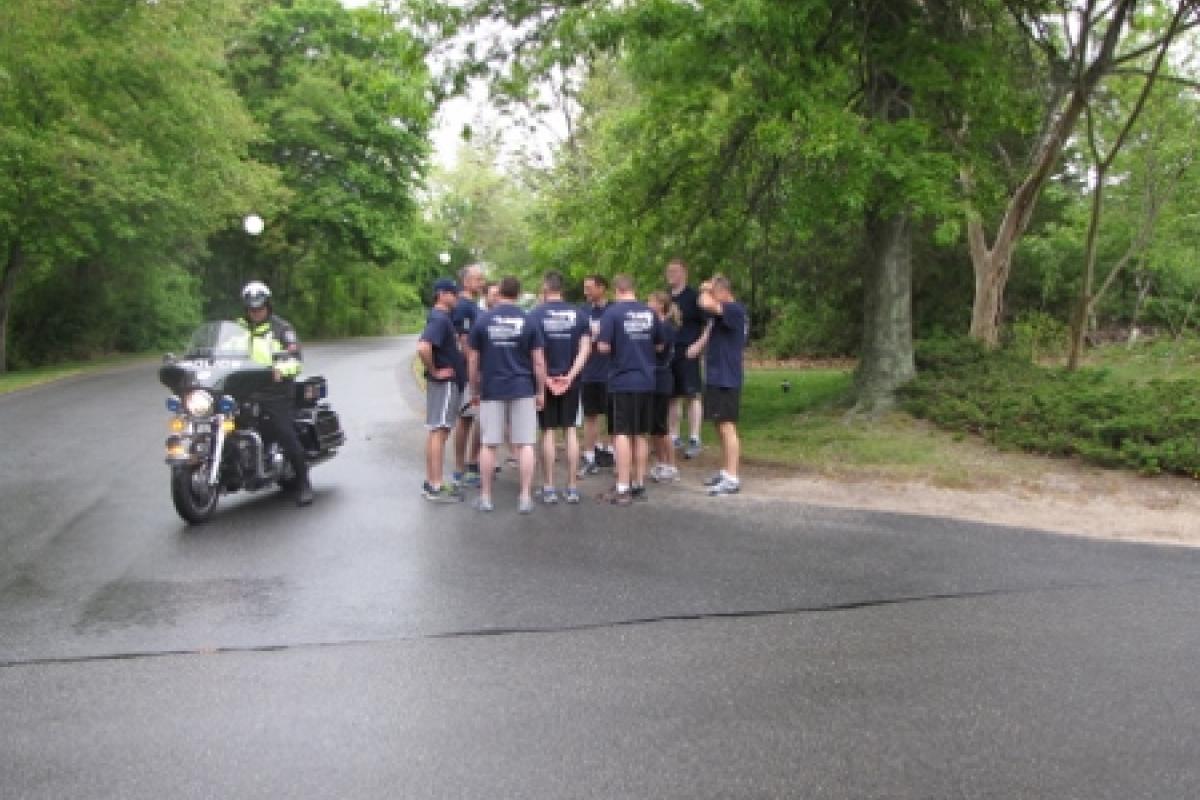 Police officers before the run 4
