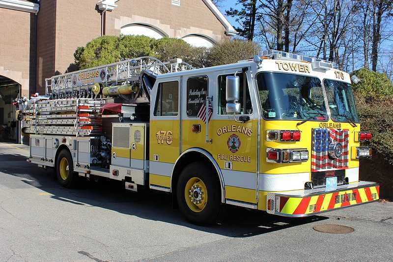 Tower-176-fire-truck